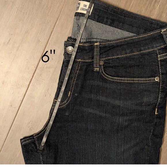 Signature by Levi Strauss The Legging Jeans, Mid Rise Dark  - Size 10 (Like New) - Picture 12 of 14